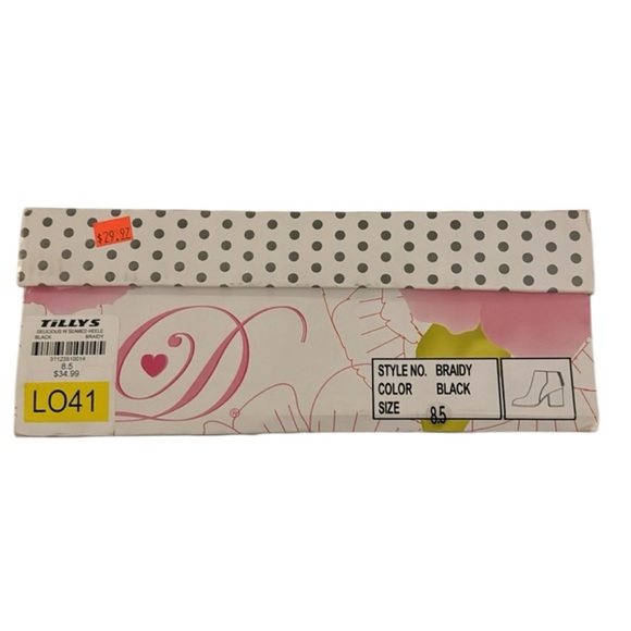 Seamed Heeled Braidy Wedge Boots - Picture 9 of 10